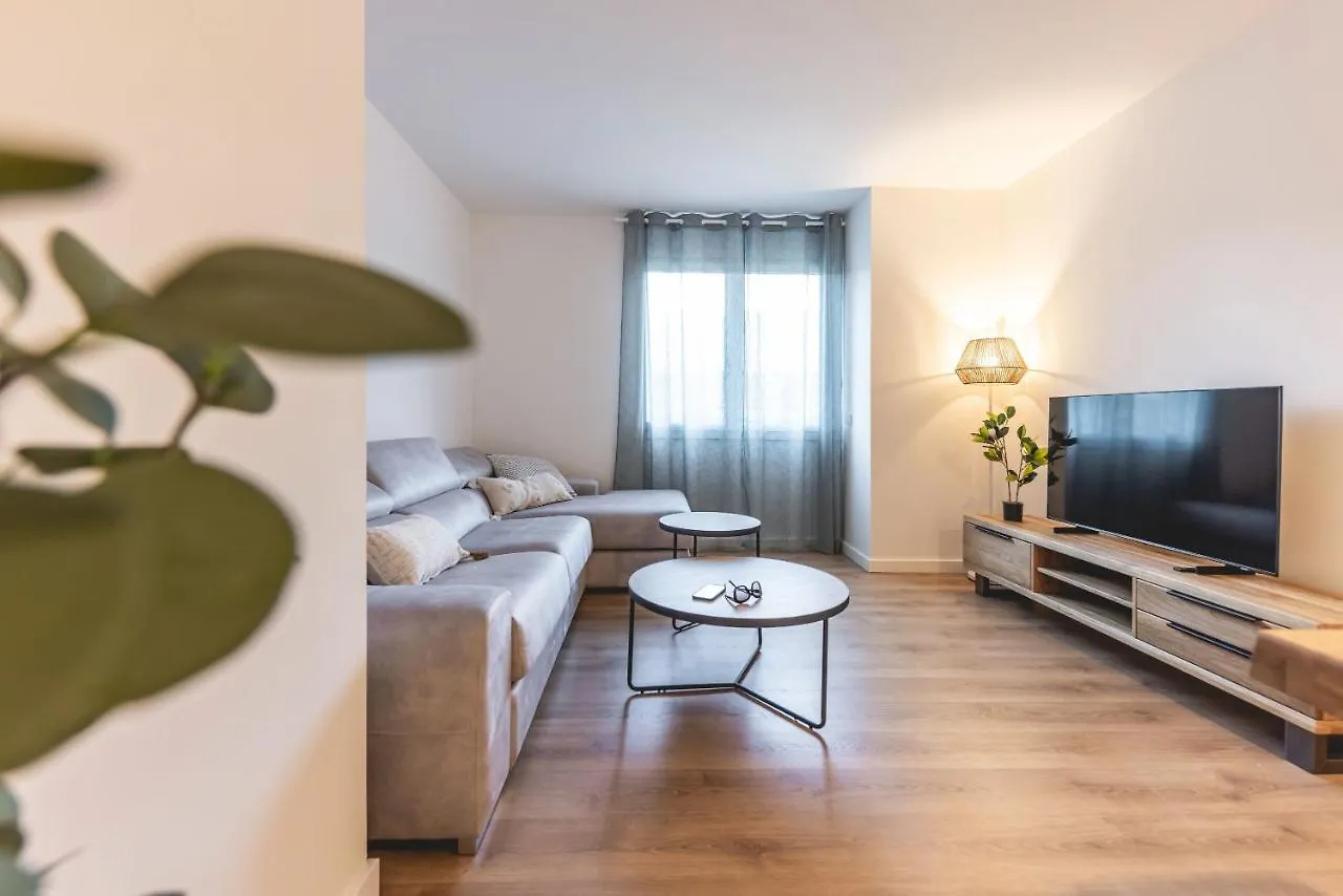 Bravissimo Afra, 2-Bedroom Apartment Girona